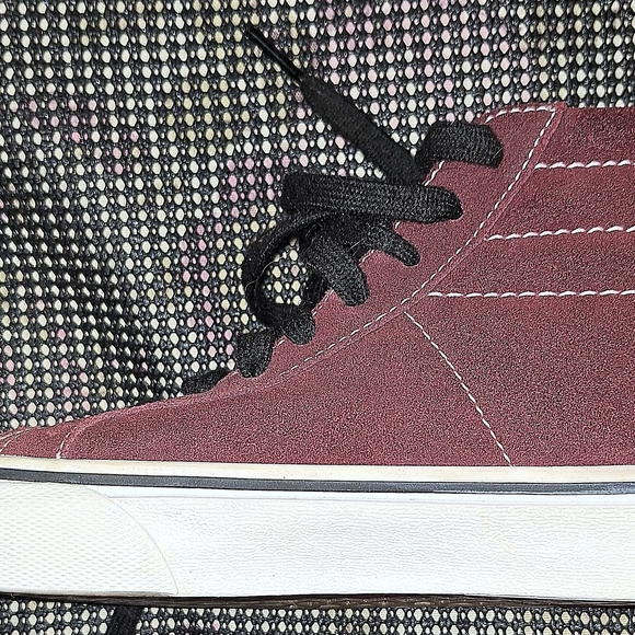 Vans Men’s Sk8-Hi Suede High-Top Sneakers in Burgundy - Picture 9 of 16